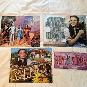 The Wizard of Oz Assorted Wall Tins